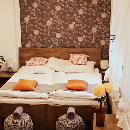 Apartmany Caffe & Grill Roudnice nad Labem Ngoại thất bức ảnh