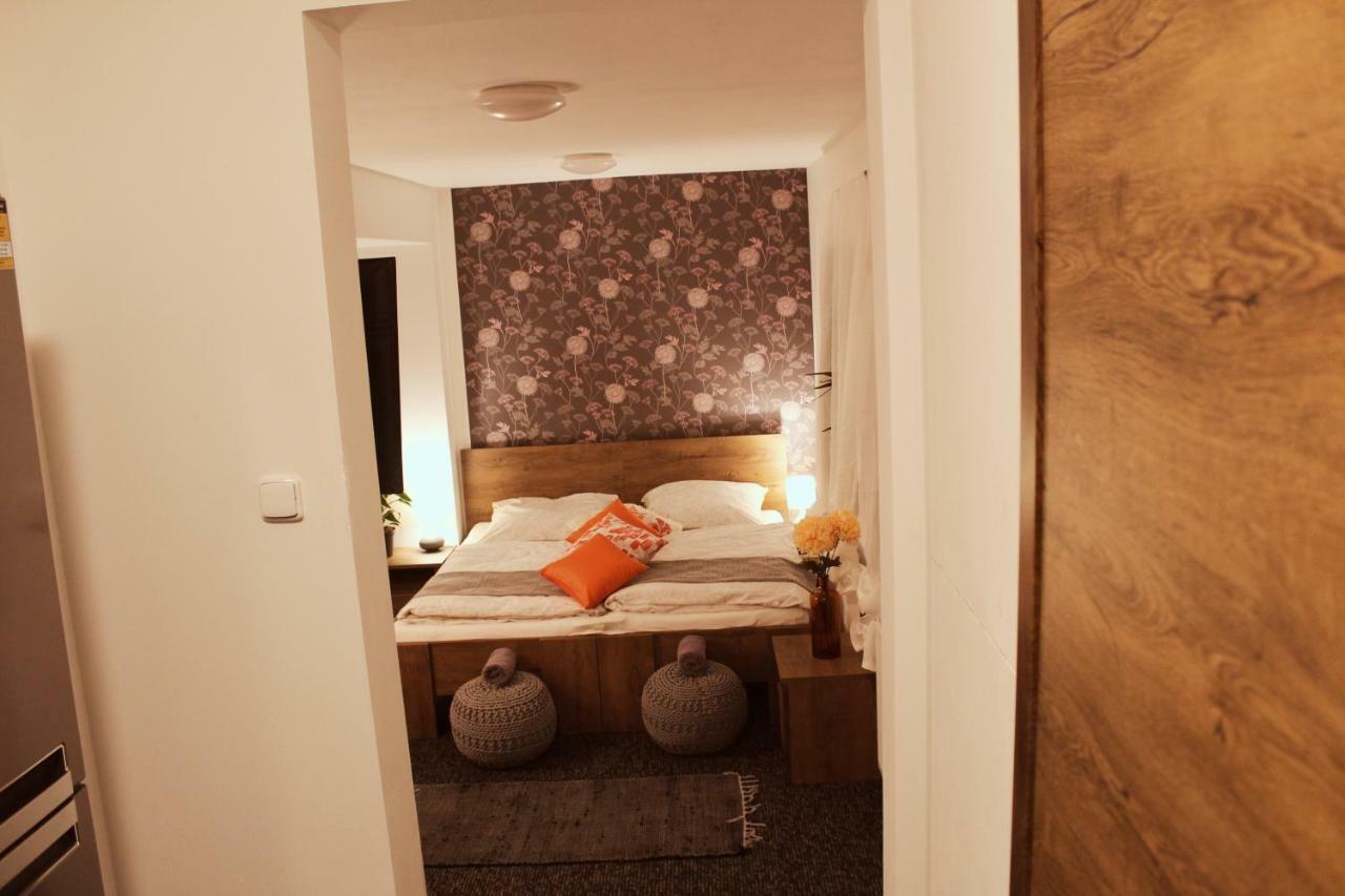 Apartmany Caffe & Grill Roudnice nad Labem Ngoại thất bức ảnh