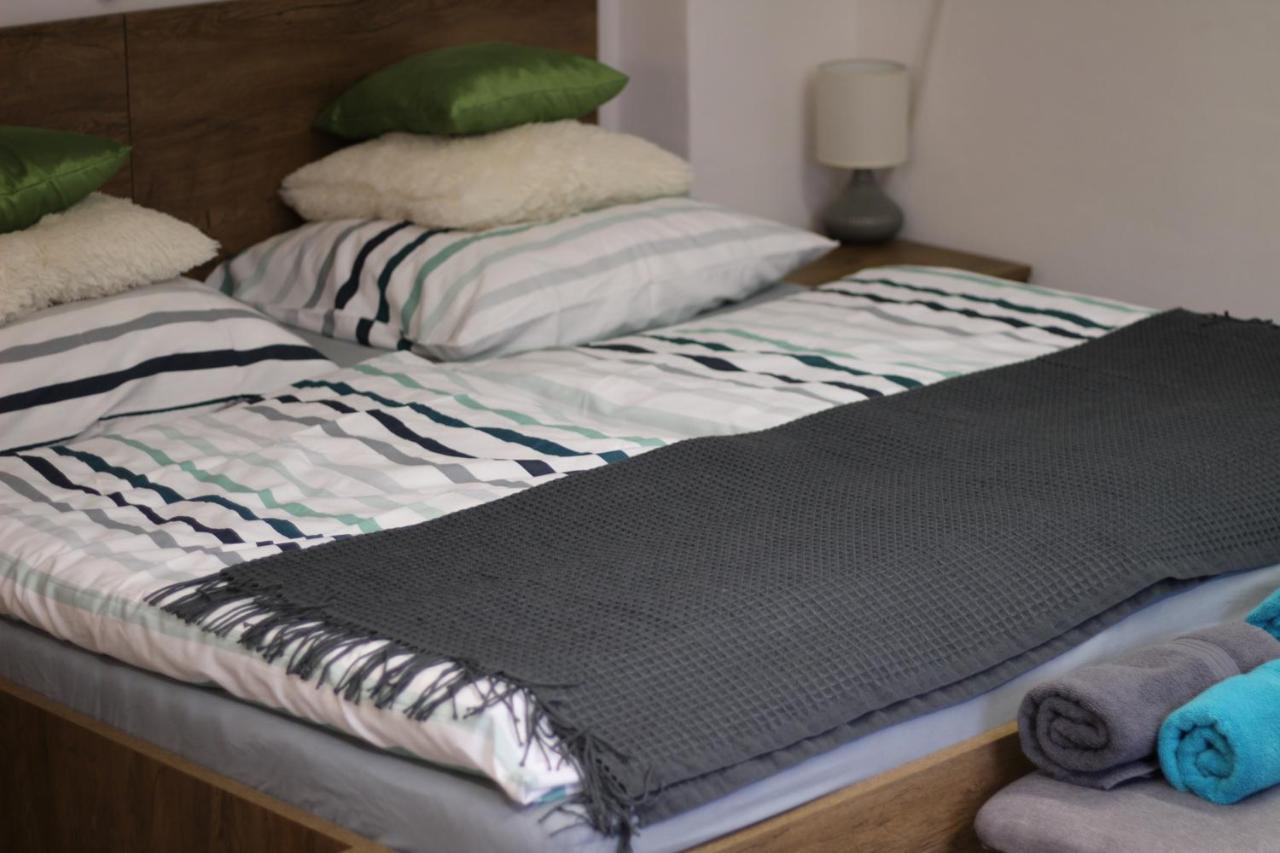 Apartmany Caffe & Grill Roudnice nad Labem Ngoại thất bức ảnh