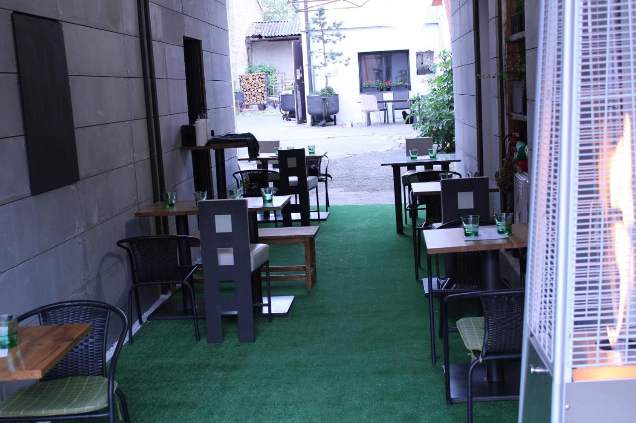 Apartmany Caffe & Grill Roudnice nad Labem Ngoại thất bức ảnh
