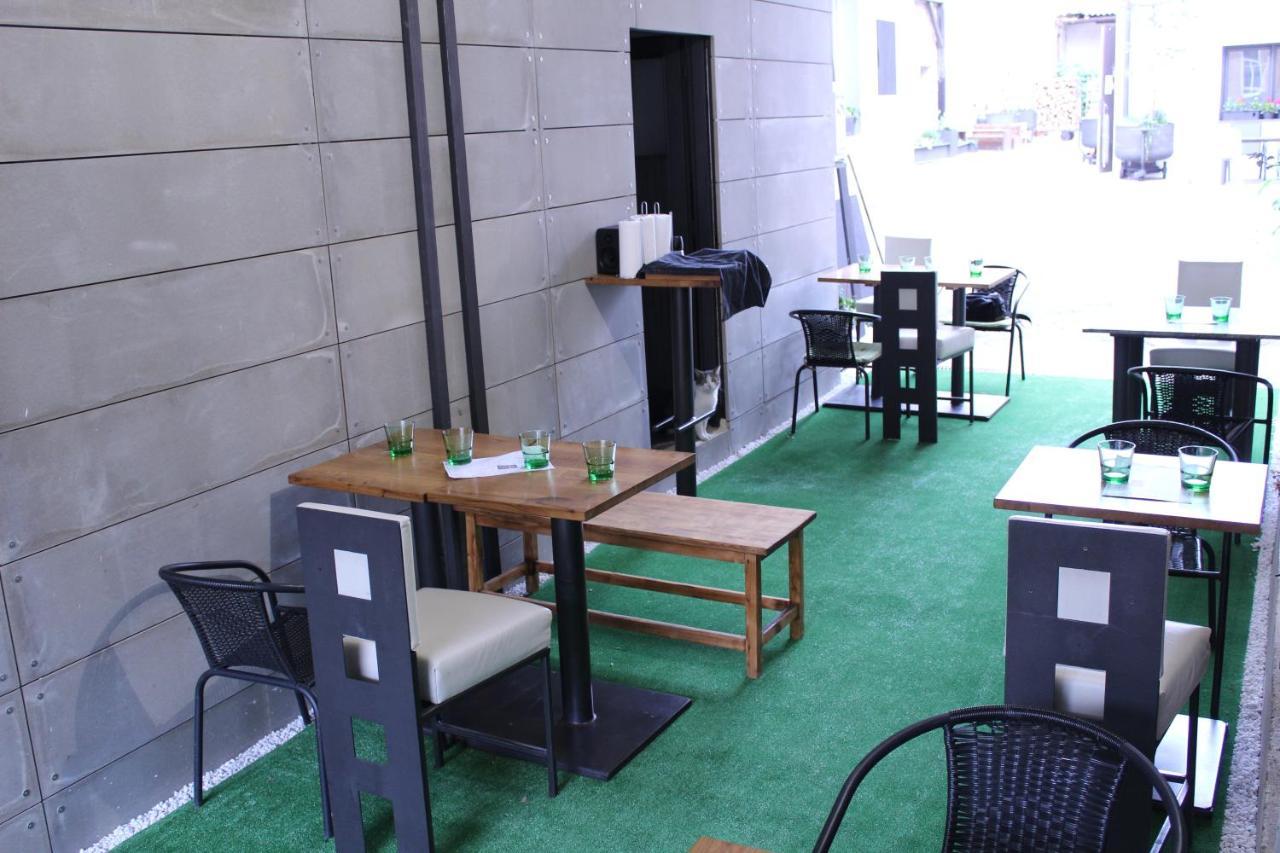 Apartmany Caffe & Grill Roudnice nad Labem Ngoại thất bức ảnh