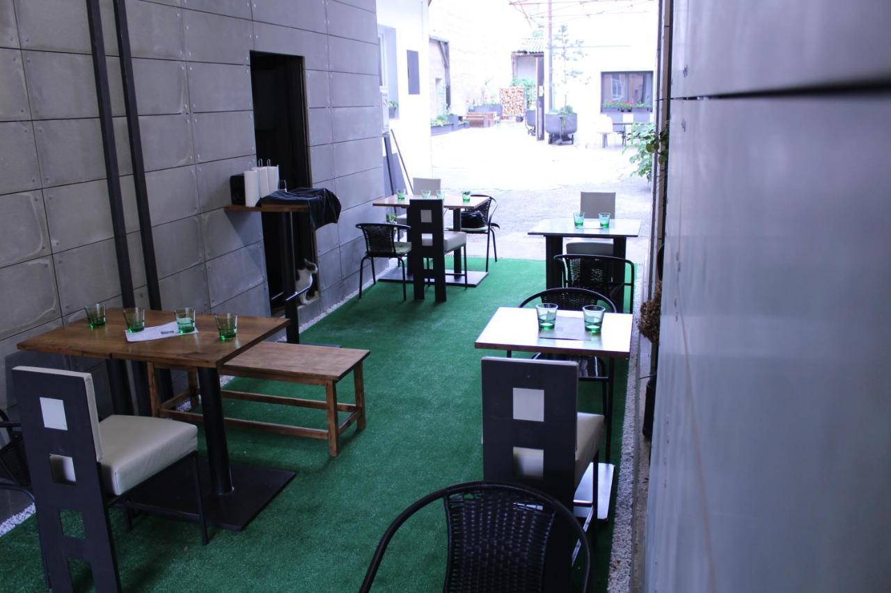 Apartmany Caffe & Grill Roudnice nad Labem Ngoại thất bức ảnh